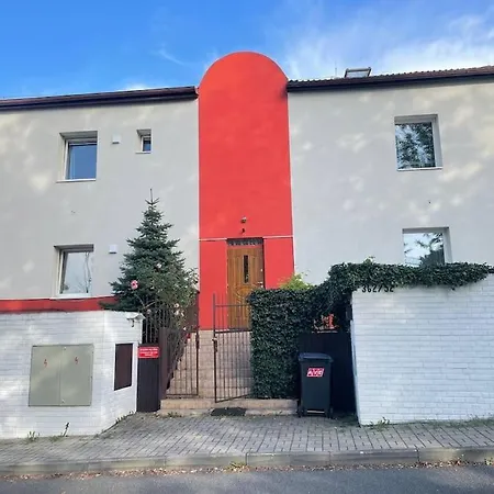 Bajecne Ve S Bazenem A Terasou. Appartement
