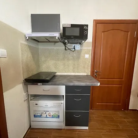 Appartement Bajecne Ve S Bazenem A Terasou. *