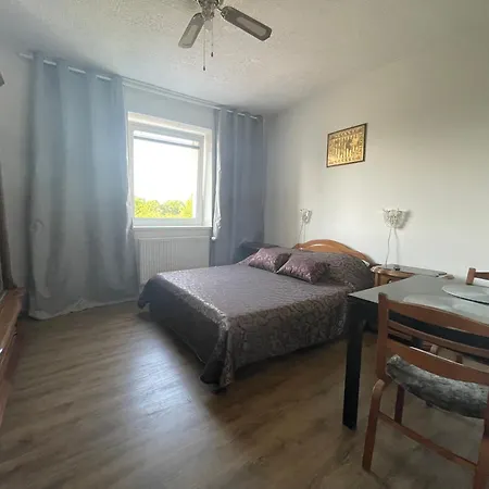 Appartement Bajecne Ve S Bazenem A Terasou. *